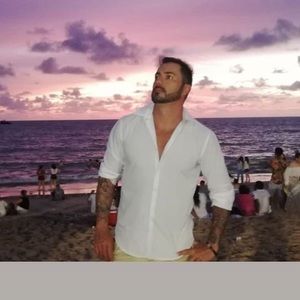 Meet your Posher, Sandro dos santos